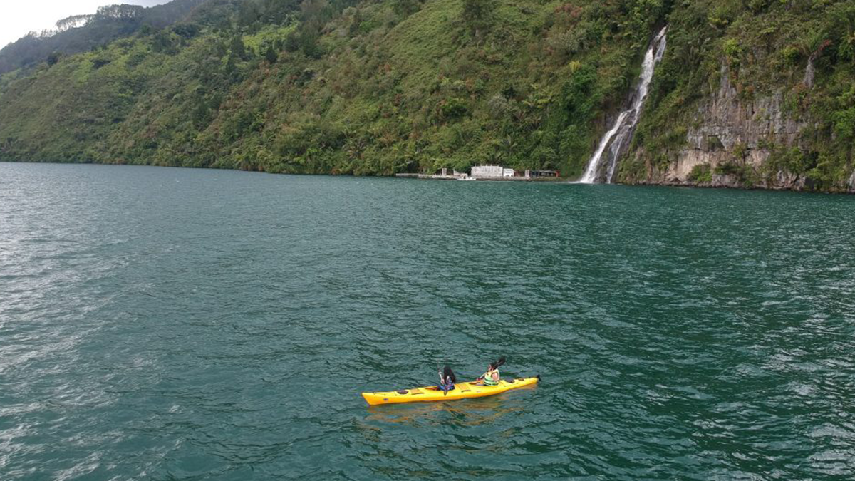Kayaking Tour Danau Toba 4Hari 3Malam