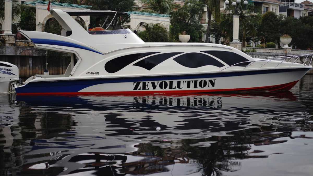 Sewa Speedboat KM Zevolution Ancol - Pulau Seribu
