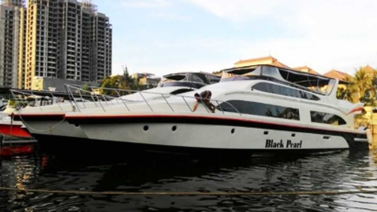 Sewa Speedboat KM Black Pearl